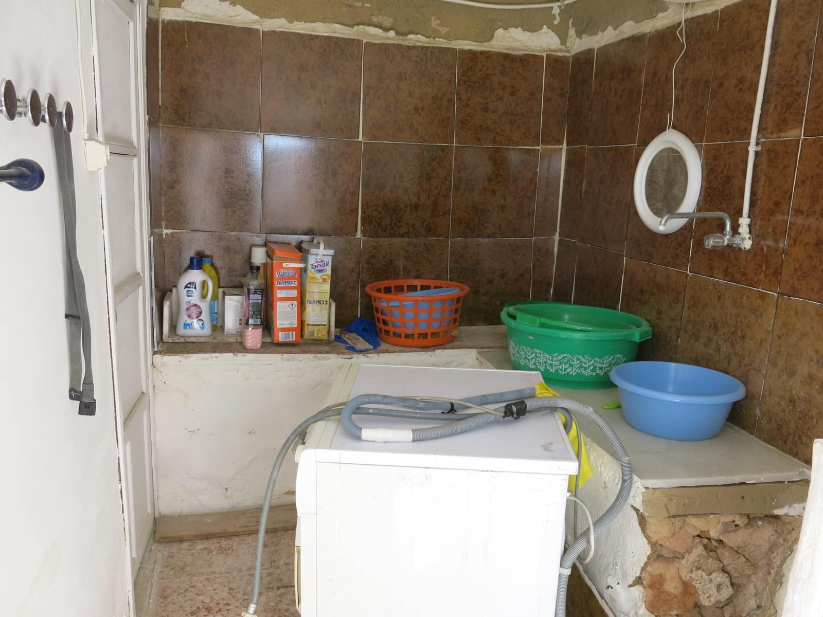 4 bedroom Finca/Country House for sale in Pinoso with pool - € 75,000 (Ref: 5421054)