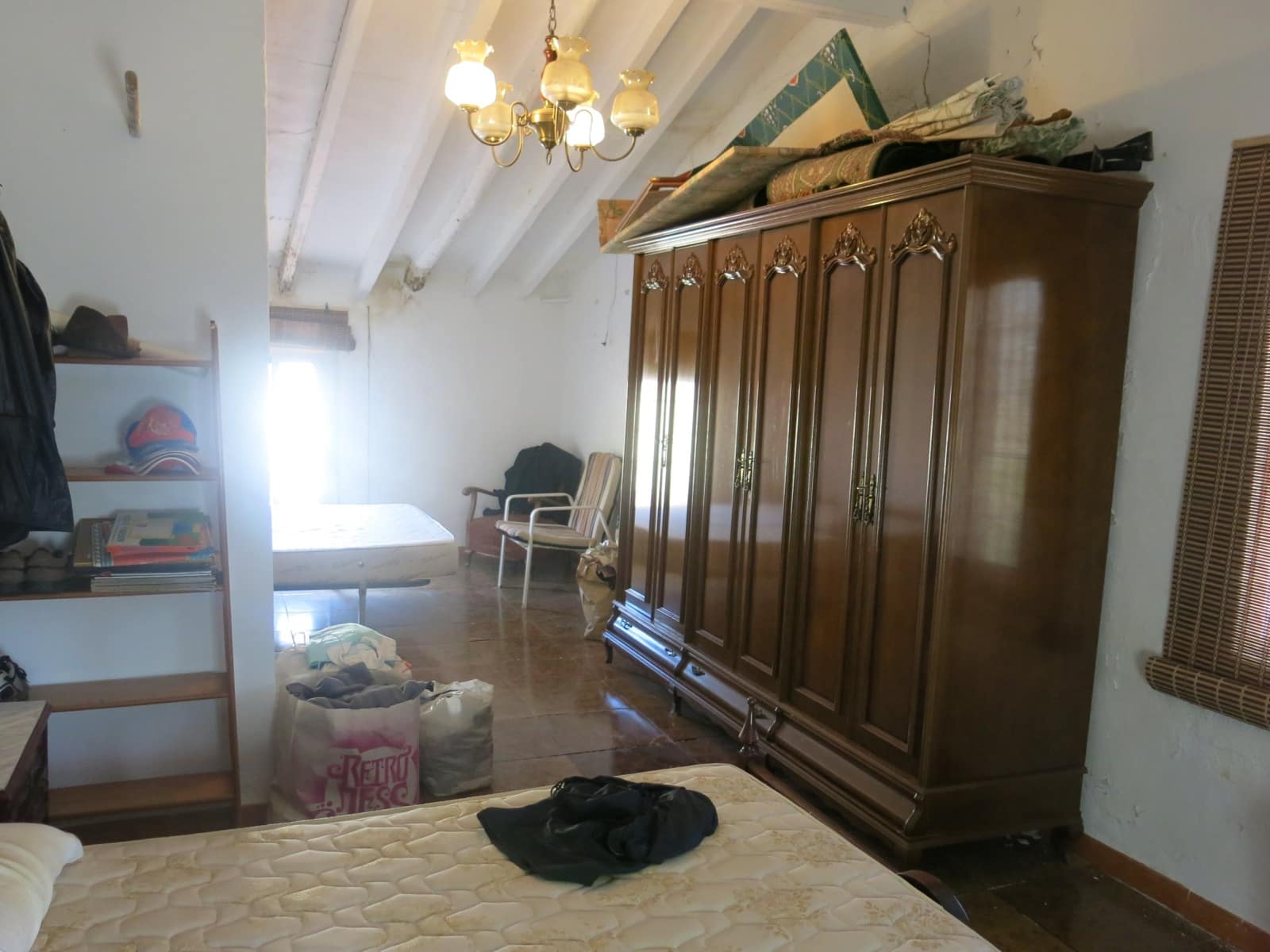 4 slaapkamer Finca/Landhuis te koop in Pinoso met zwembad - € 75.000 (Ref: 5421054)