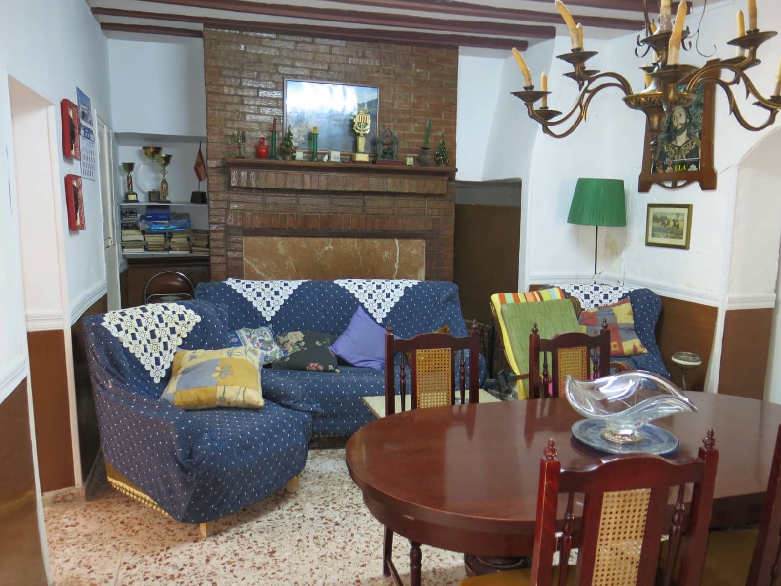 4 slaapkamer Finca/Landhuis te koop in Pinoso met zwembad - € 75.000 (Ref: 5421054)