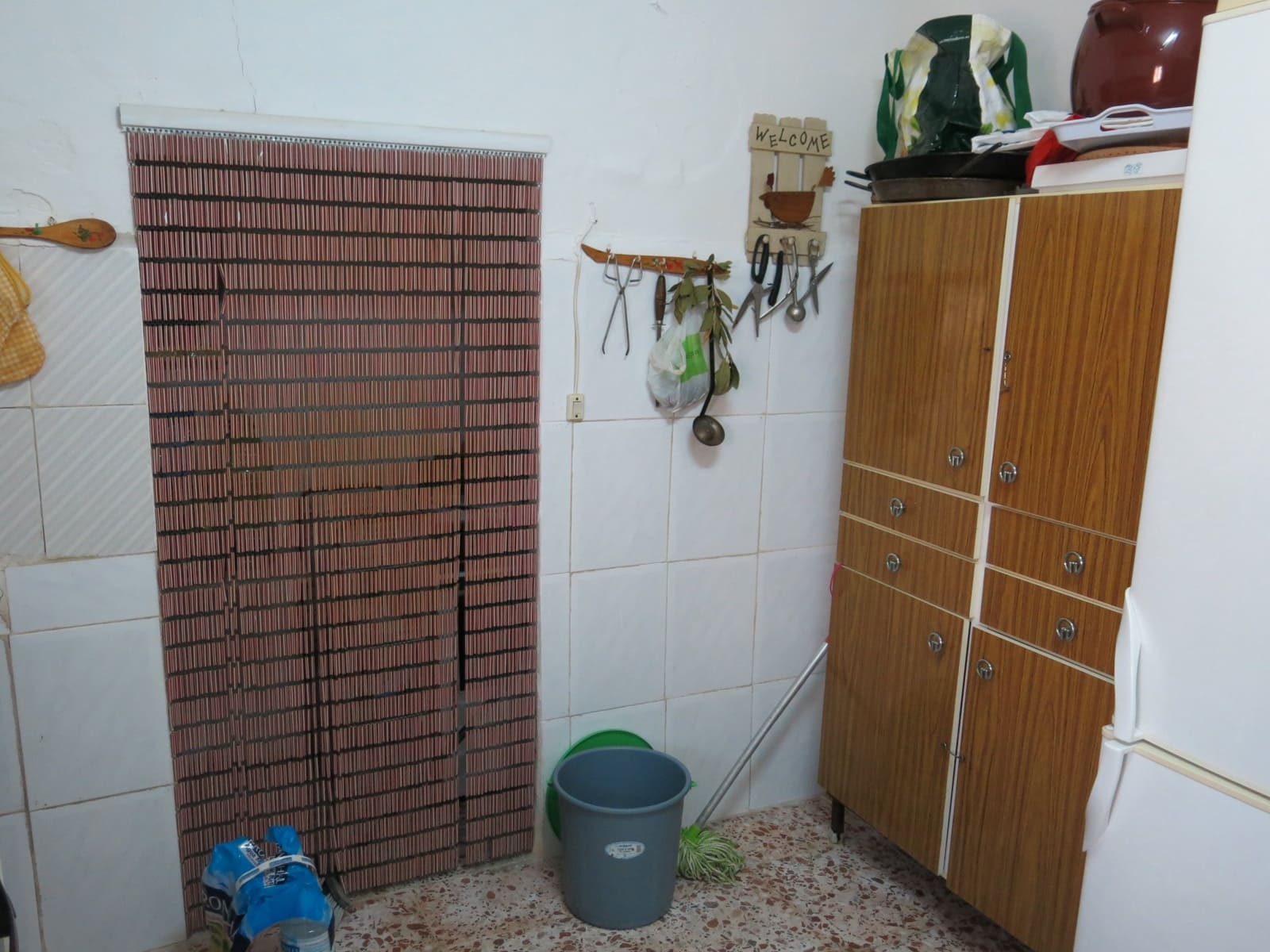 4 slaapkamer Finca/Landhuis te koop in Pinoso met zwembad - € 75.000 (Ref: 5421054)