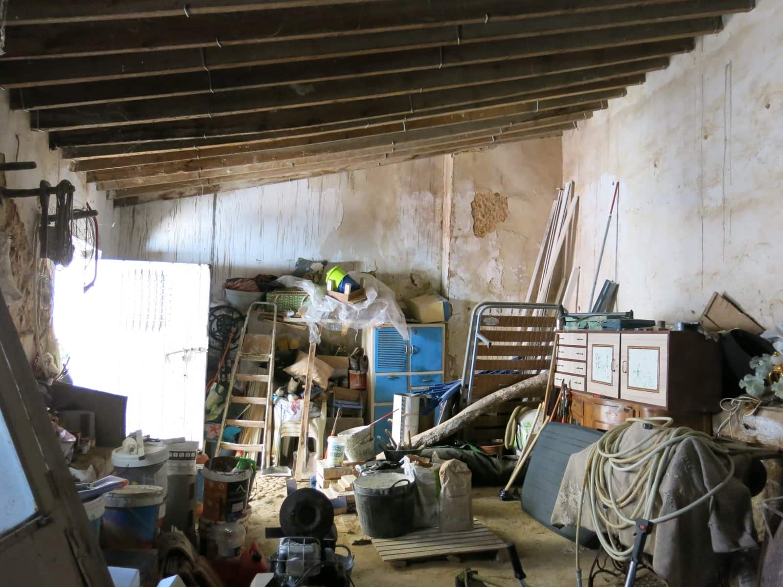4 slaapkamer Finca/Landhuis te koop in Pinoso met zwembad - € 75.000 (Ref: 5421054)
