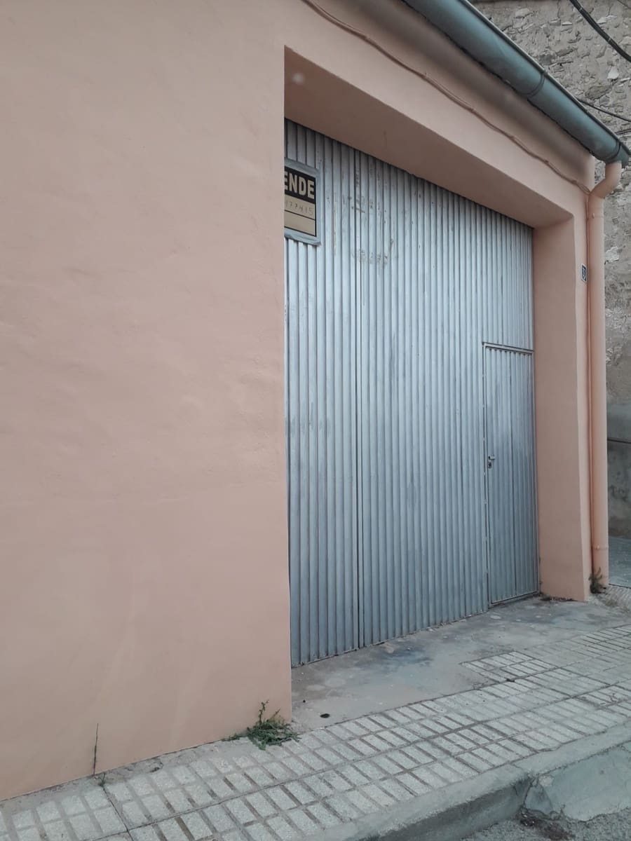 Garage te koop in Pinoso - € 40.000 (Ref: 5584734)
