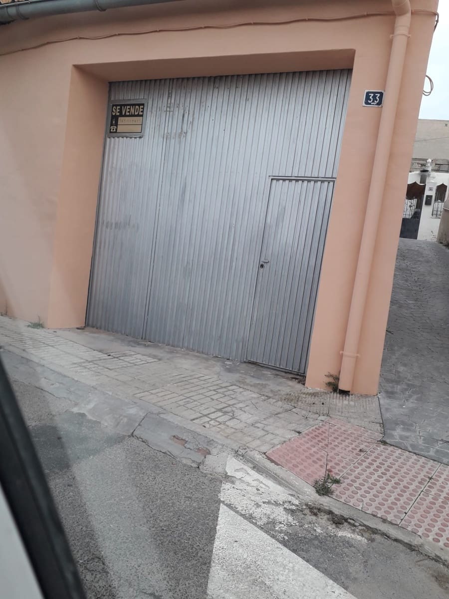 Garage te koop in Pinoso - € 40.000 (Ref: 5584734)