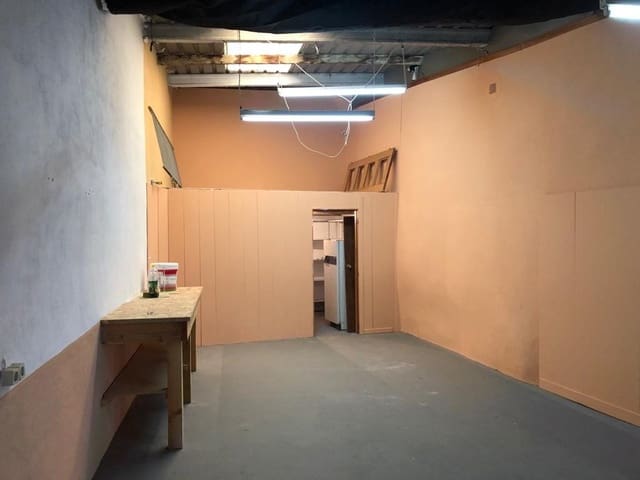 Garage for sale in Pinoso - € 40,000 (Ref: 5584734)