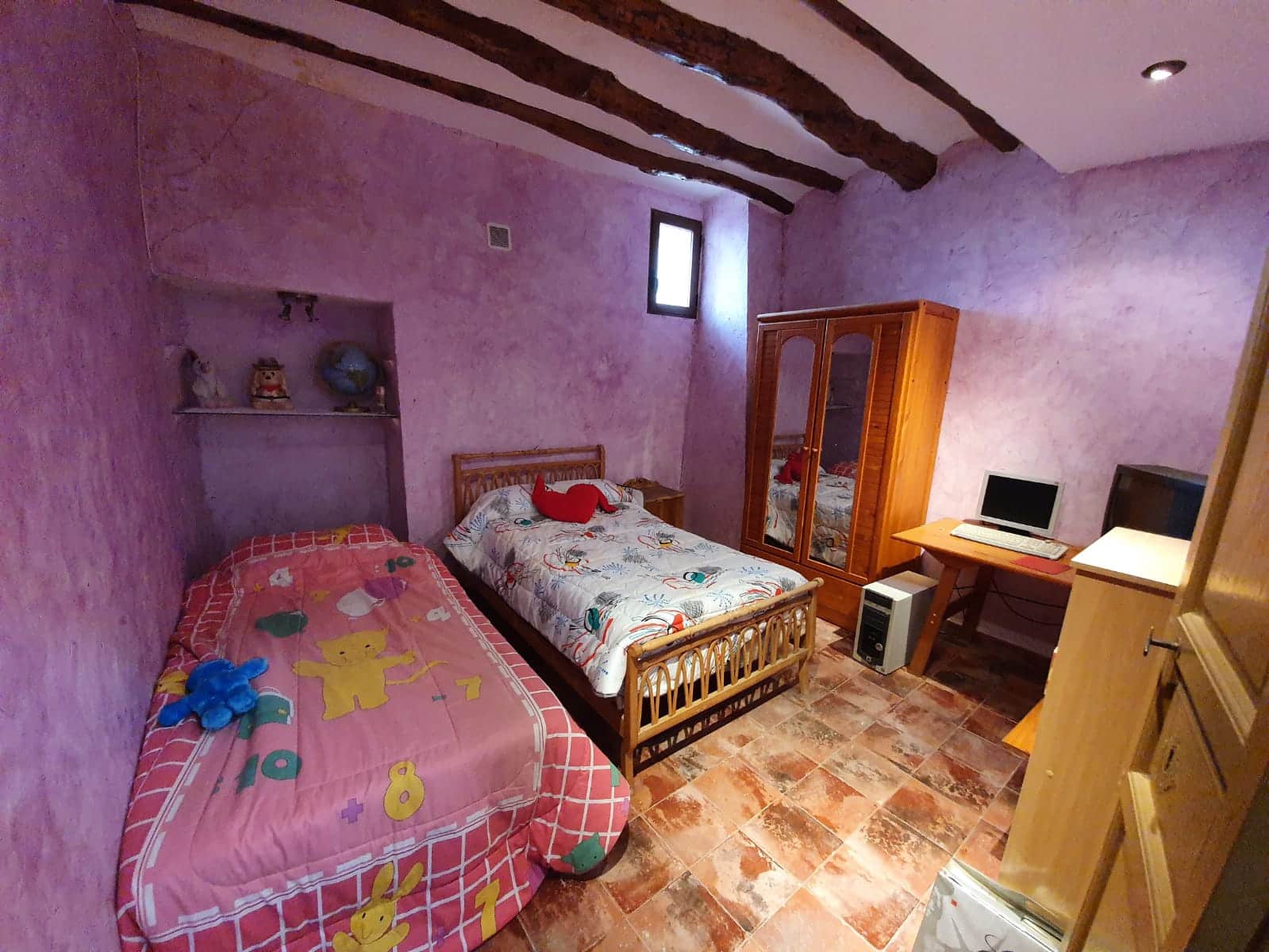 5 bedroom Finca/Country House for sale in Yecla with pool - € 165,000 (Ref: 5636033)