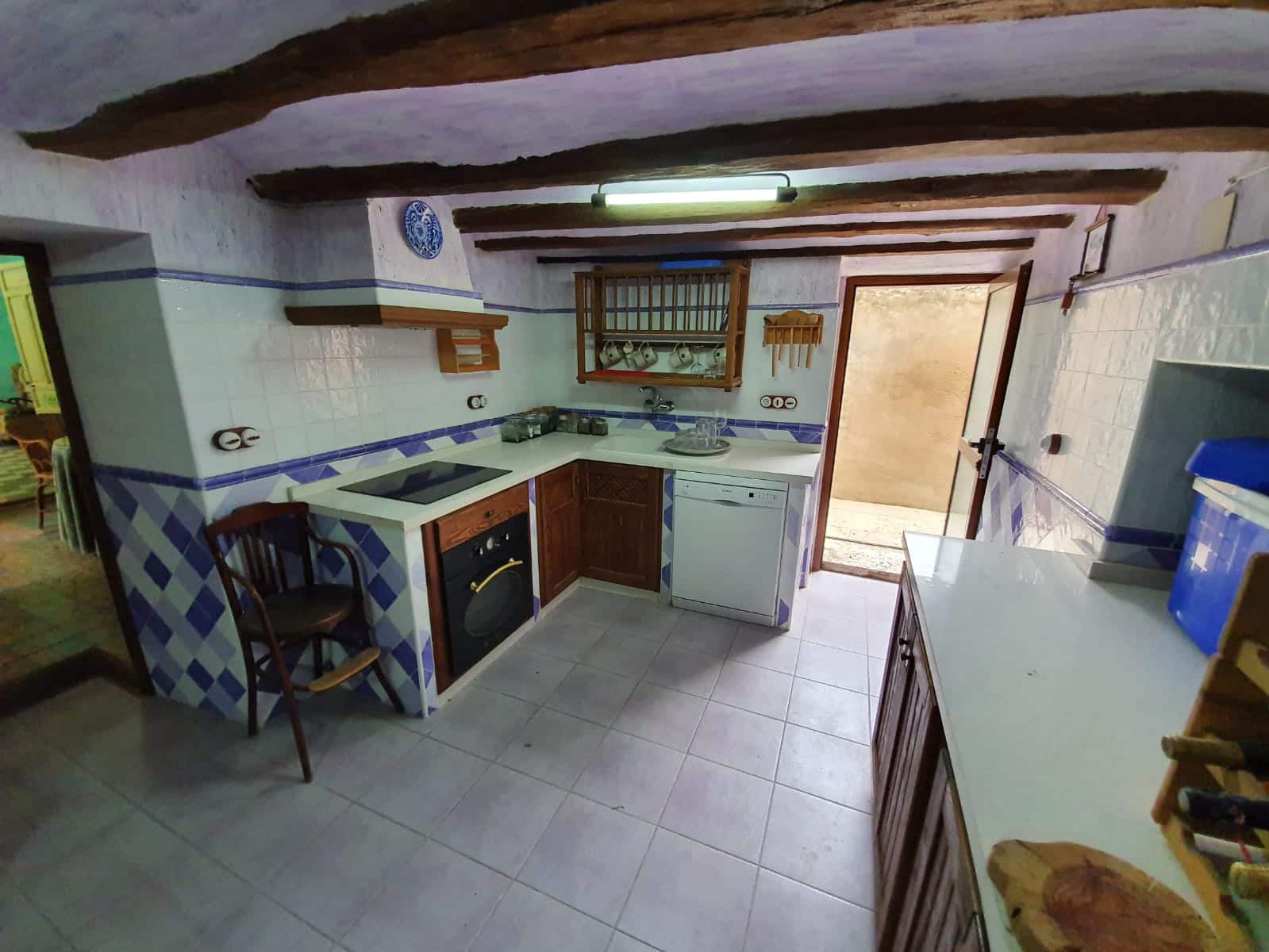 5 bedroom Finca/Country House for sale in Yecla with pool - € 165,000 (Ref: 5636033)