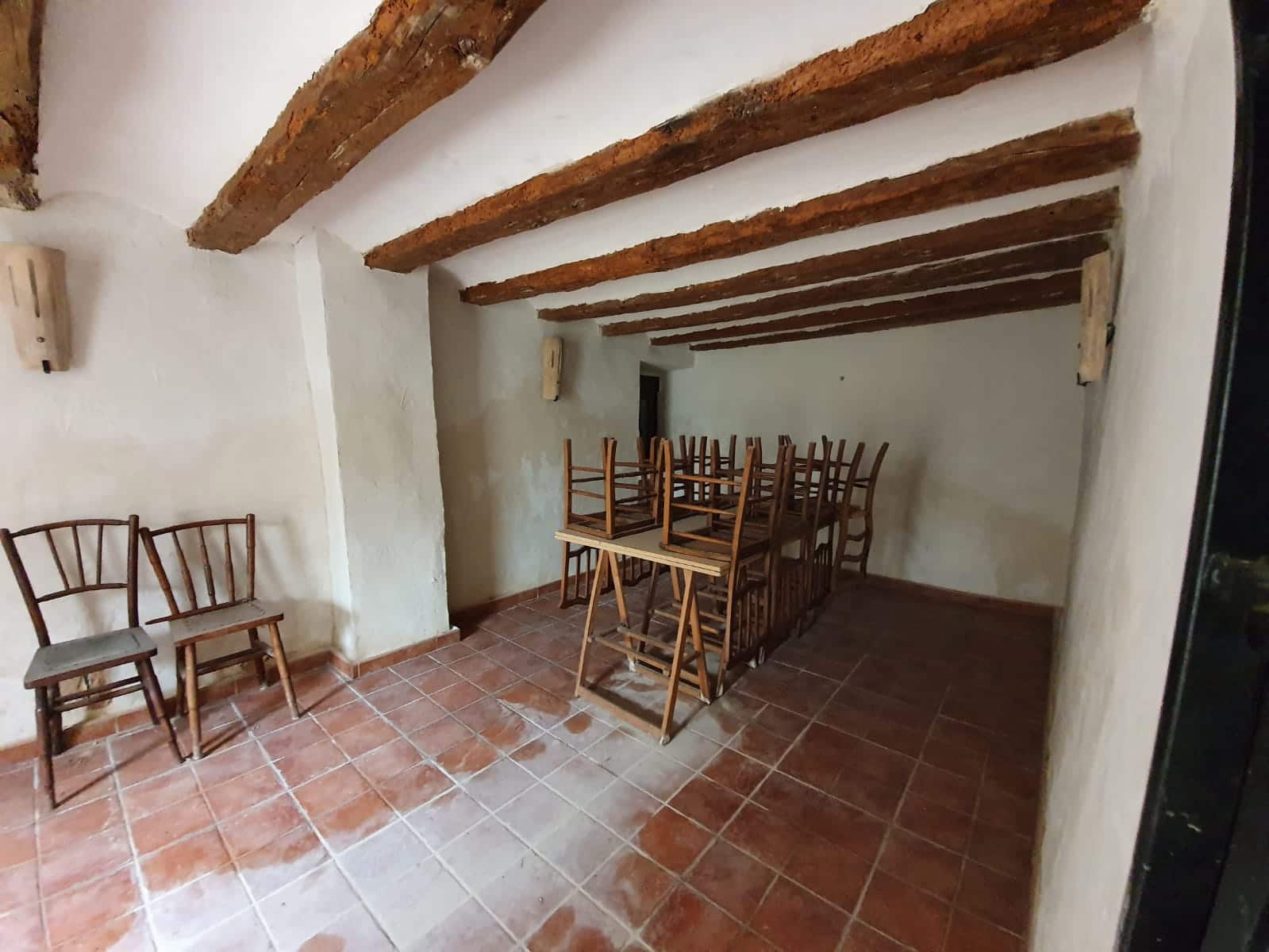 5 bedroom Finca/Country House for sale in Yecla with pool - € 165,000 (Ref: 5636033)