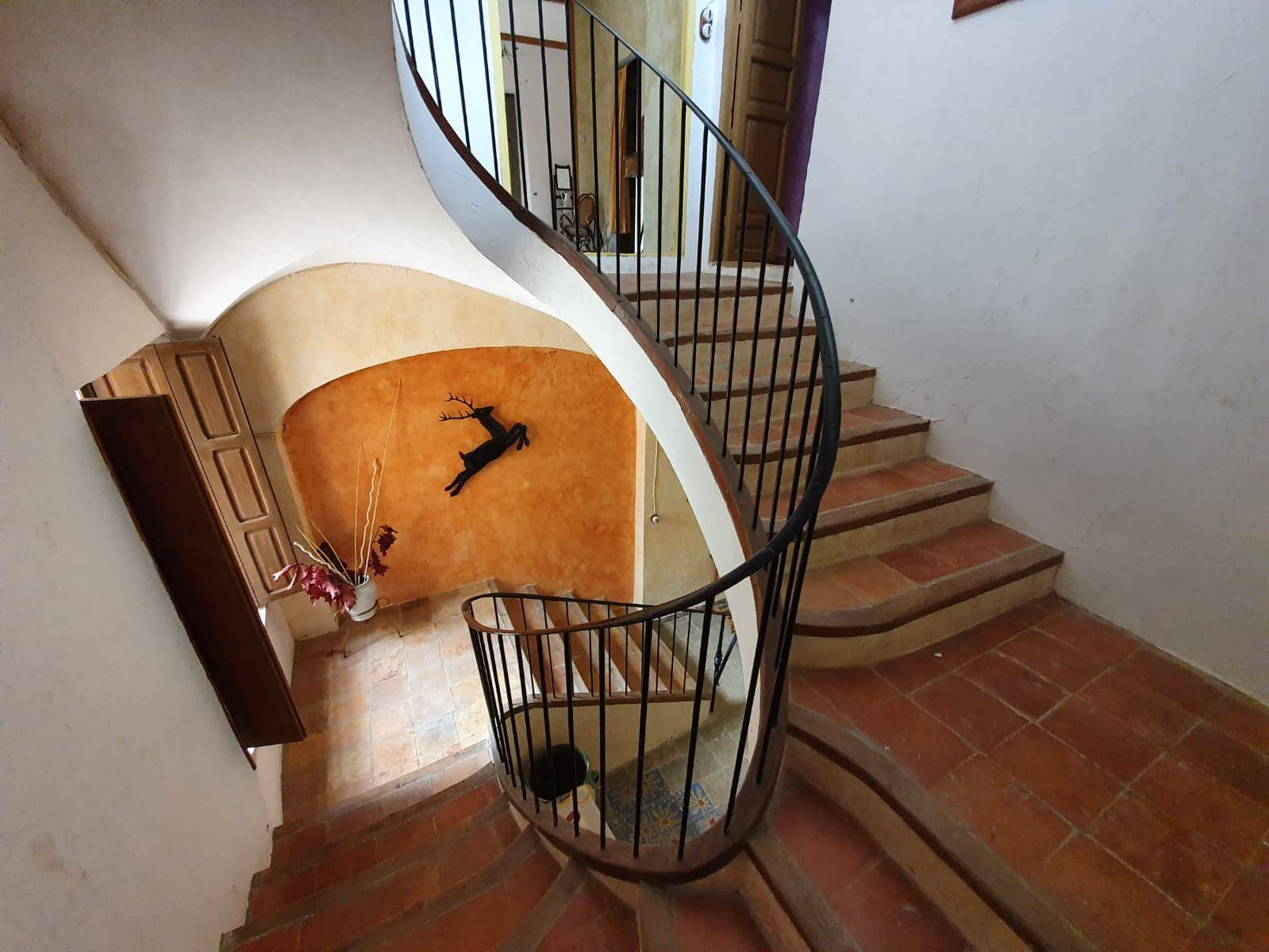 5 bedroom Finca/Country House for sale in Yecla with pool - € 165,000 (Ref: 5636033)