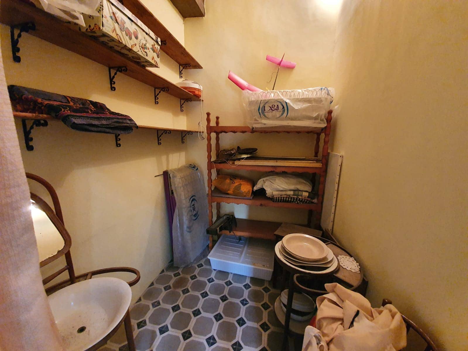 5 bedroom Finca/Country House for sale in Yecla with pool - € 165,000 (Ref: 5636033)