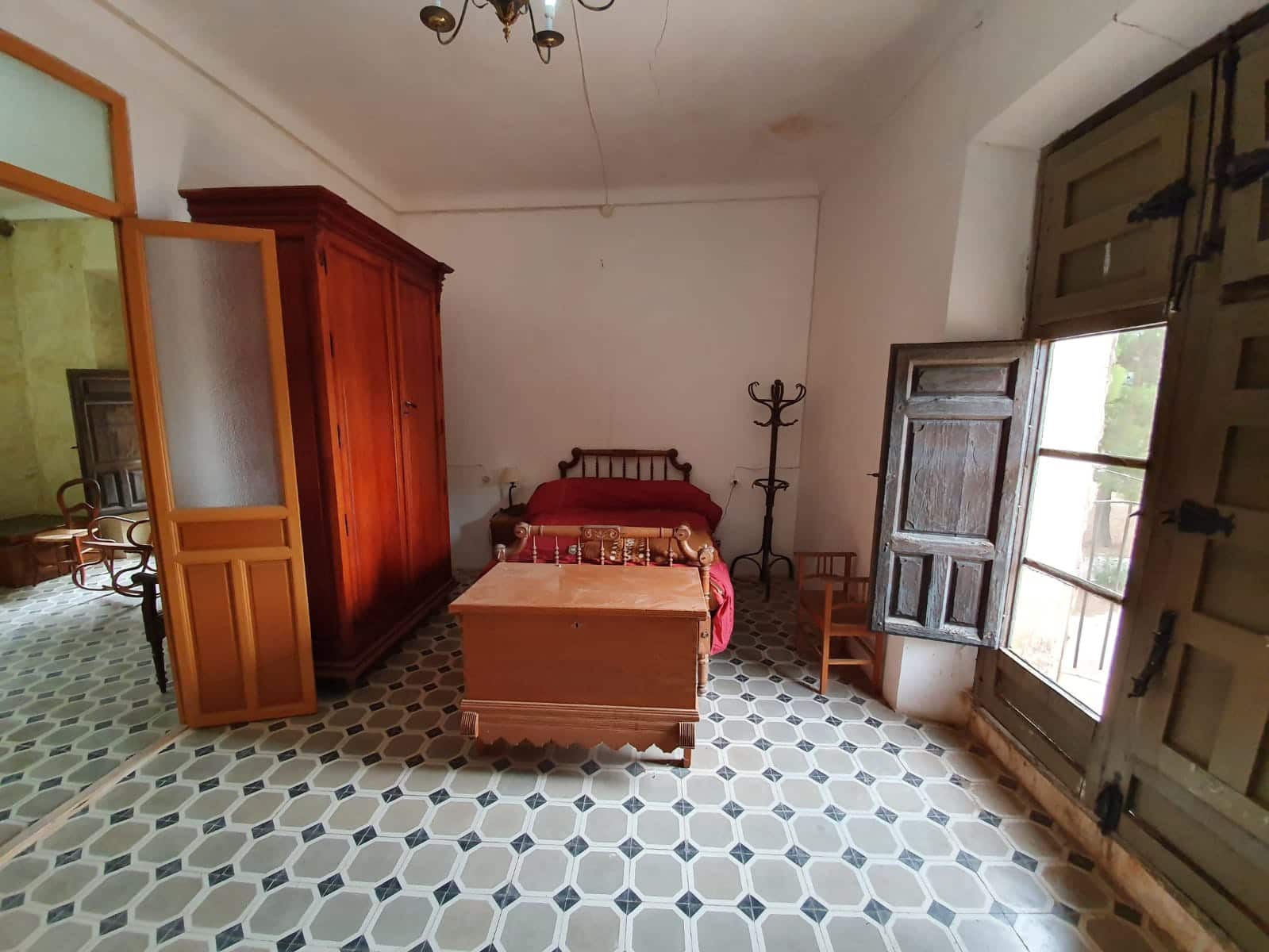 5 bedroom Finca/Country House for sale in Yecla with pool - € 165,000 (Ref: 5636033)