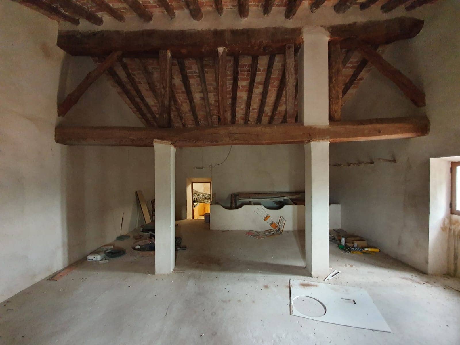 5 bedroom Finca/Country House for sale in Yecla with pool - € 165,000 (Ref: 5636033)