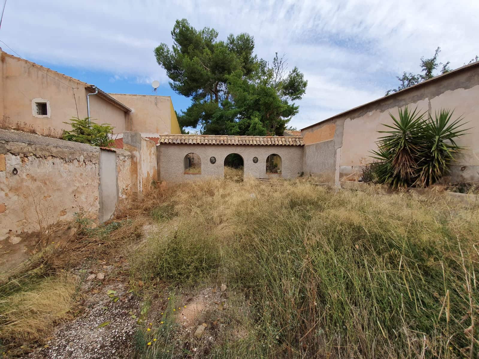 5 bedroom Finca/Country House for sale in Yecla with pool - € 165,000 (Ref: 5636033)