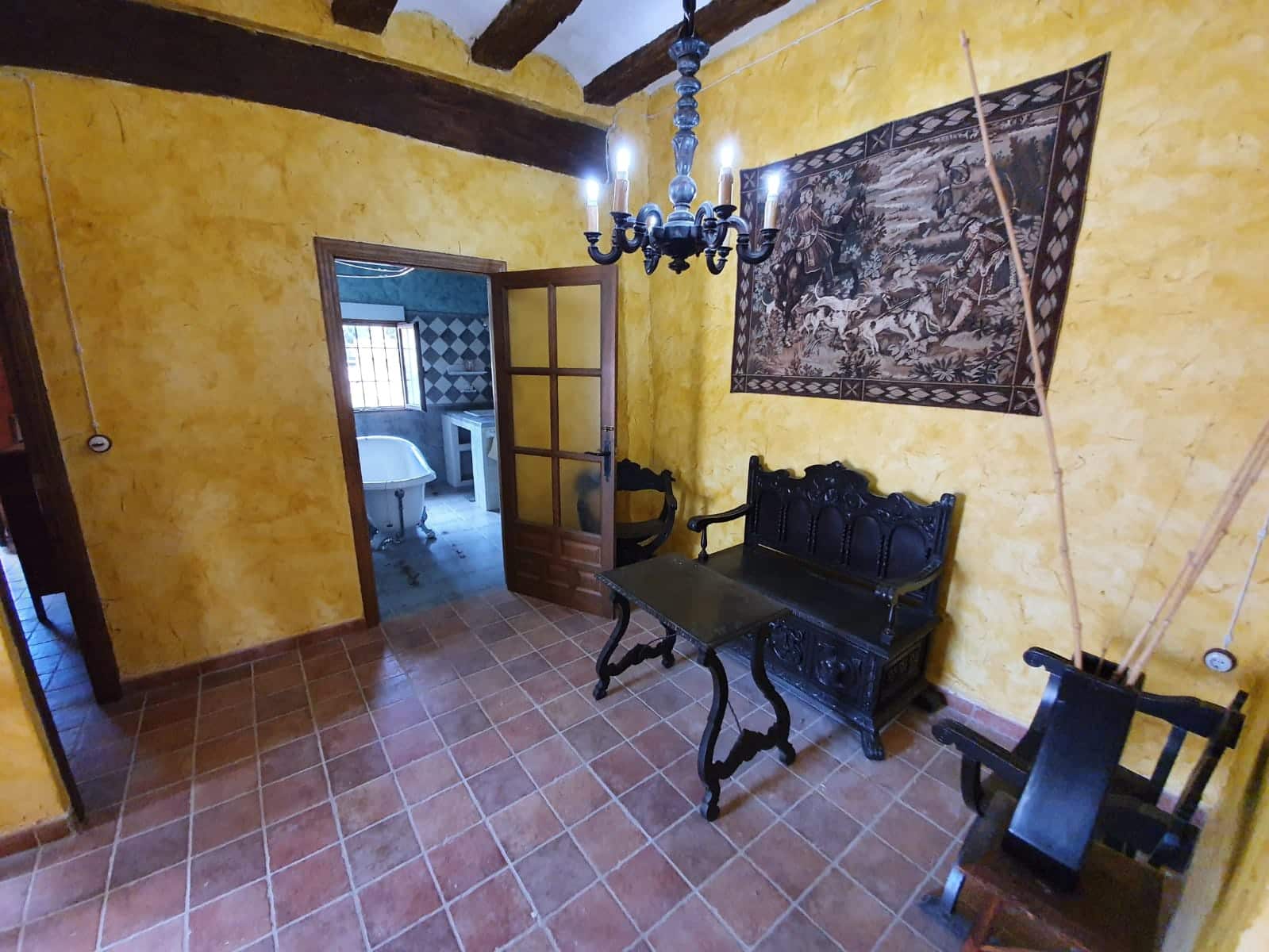 5 bedroom Finca/Country House for sale in Yecla with pool - € 165,000 (Ref: 5636033)