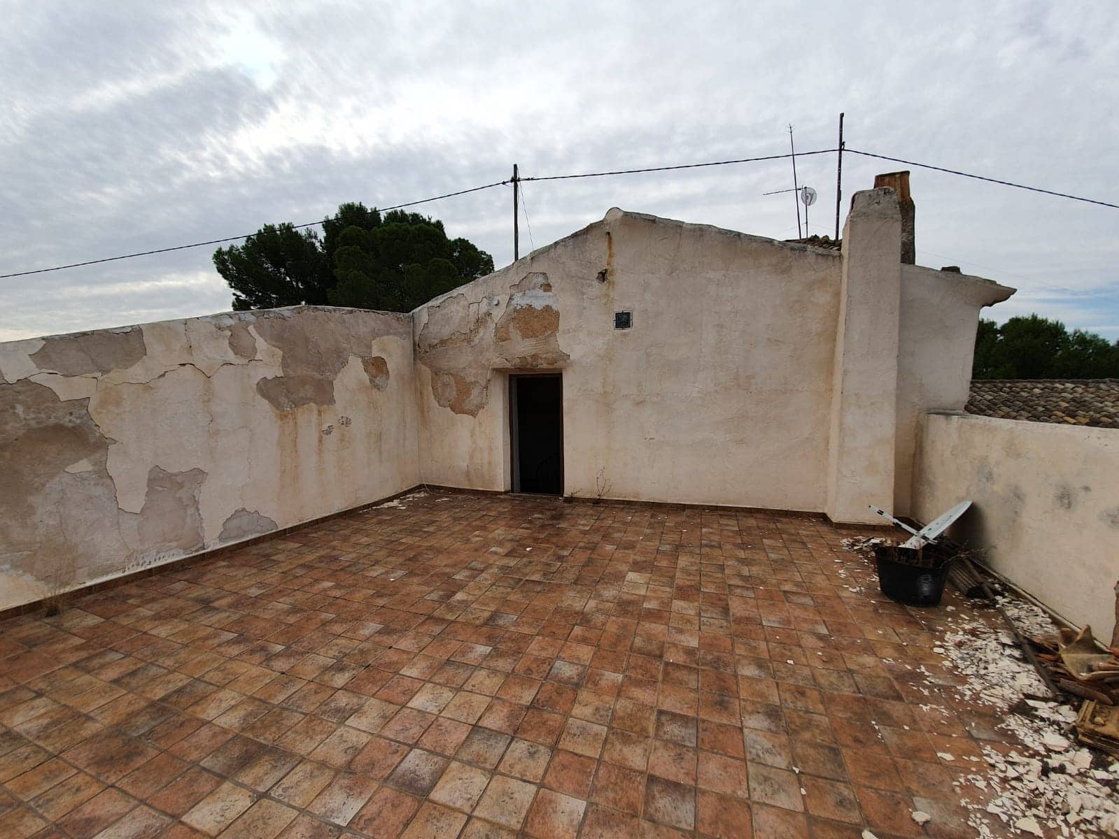 5 bedroom Finca/Country House for sale in Yecla with pool - € 165,000 (Ref: 5636033)