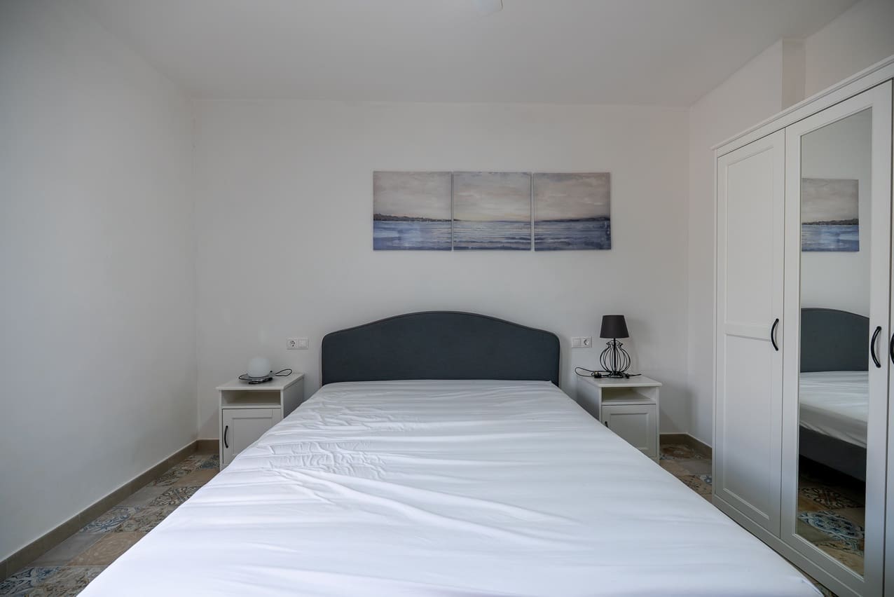 3 soveværelse Lejlighed til salg i Pinoso med swimmingpool - € 90.000 (Ref: 5779881)