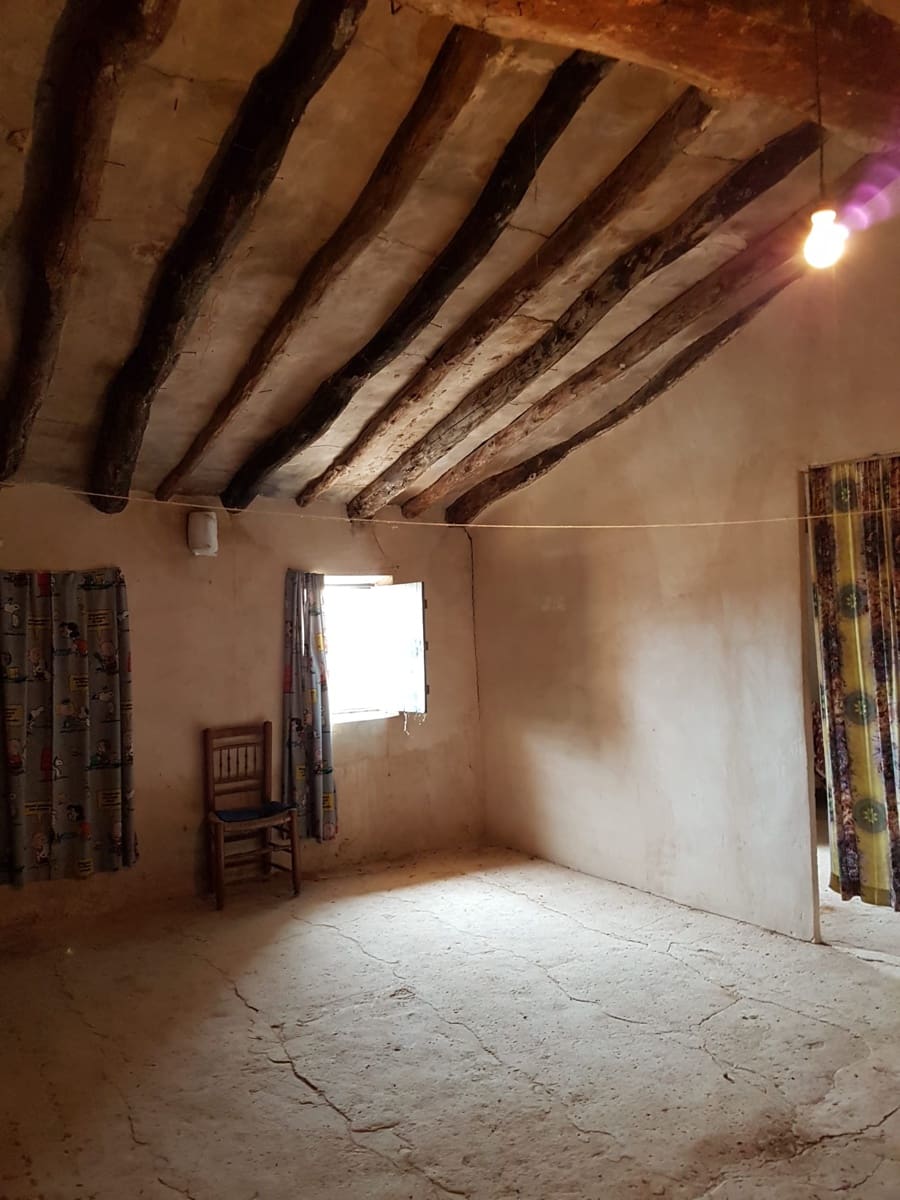 3 soverom Finca/Herregård til salgs i Pinoso med svømmebasseng - € 125 000 (Ref: 5907252)