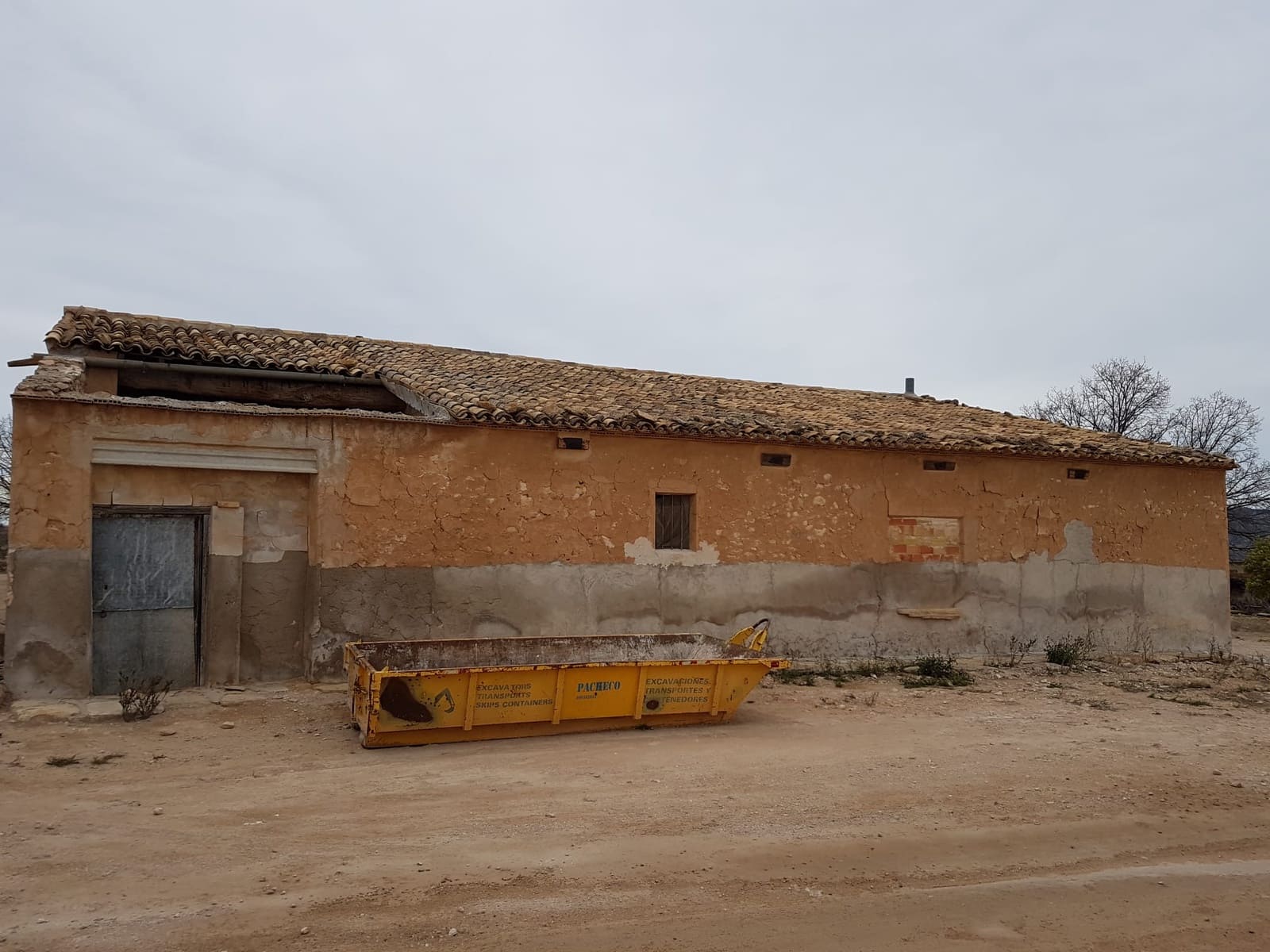 3 soverom Finca/Herregård til salgs i Pinoso med svømmebasseng - € 125 000 (Ref: 5907252)