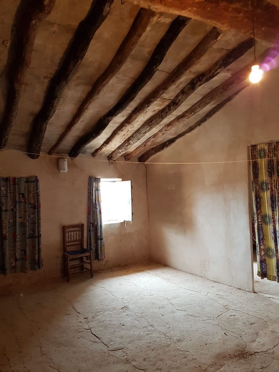 3 bedroom Finca/Country House for sale in Pinoso with pool - € 71,000 (Ref: 5907252)