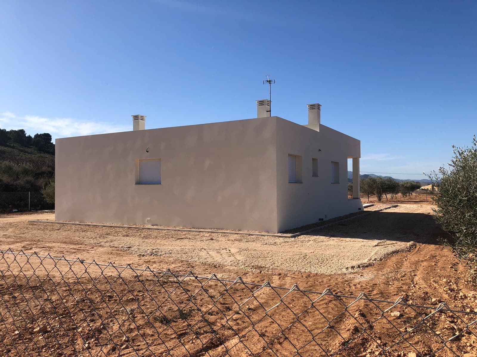 3 bedroom Villa for sale in Pinoso with pool - € 299,950 (Ref: 5955357)