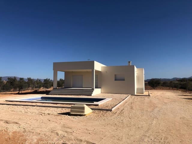 3 bedroom Villa for sale in Pinoso with pool - € 299,950 (Ref: 5955357)