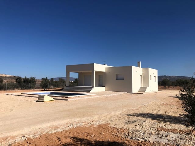 3 bedroom Villa for sale in Pinoso with pool - € 299,950 (Ref: 5955357)