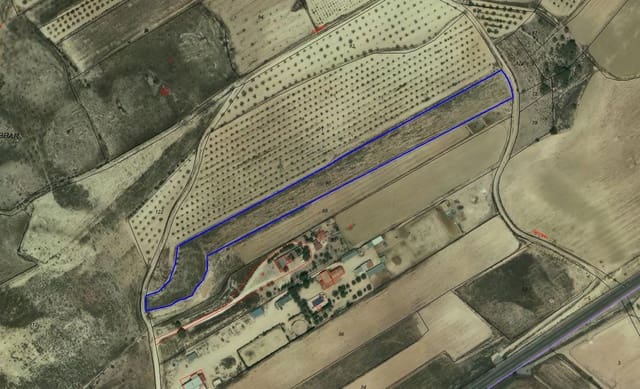 Mark till salu i Pinoso - 30 000 € (Ref: 6040080)