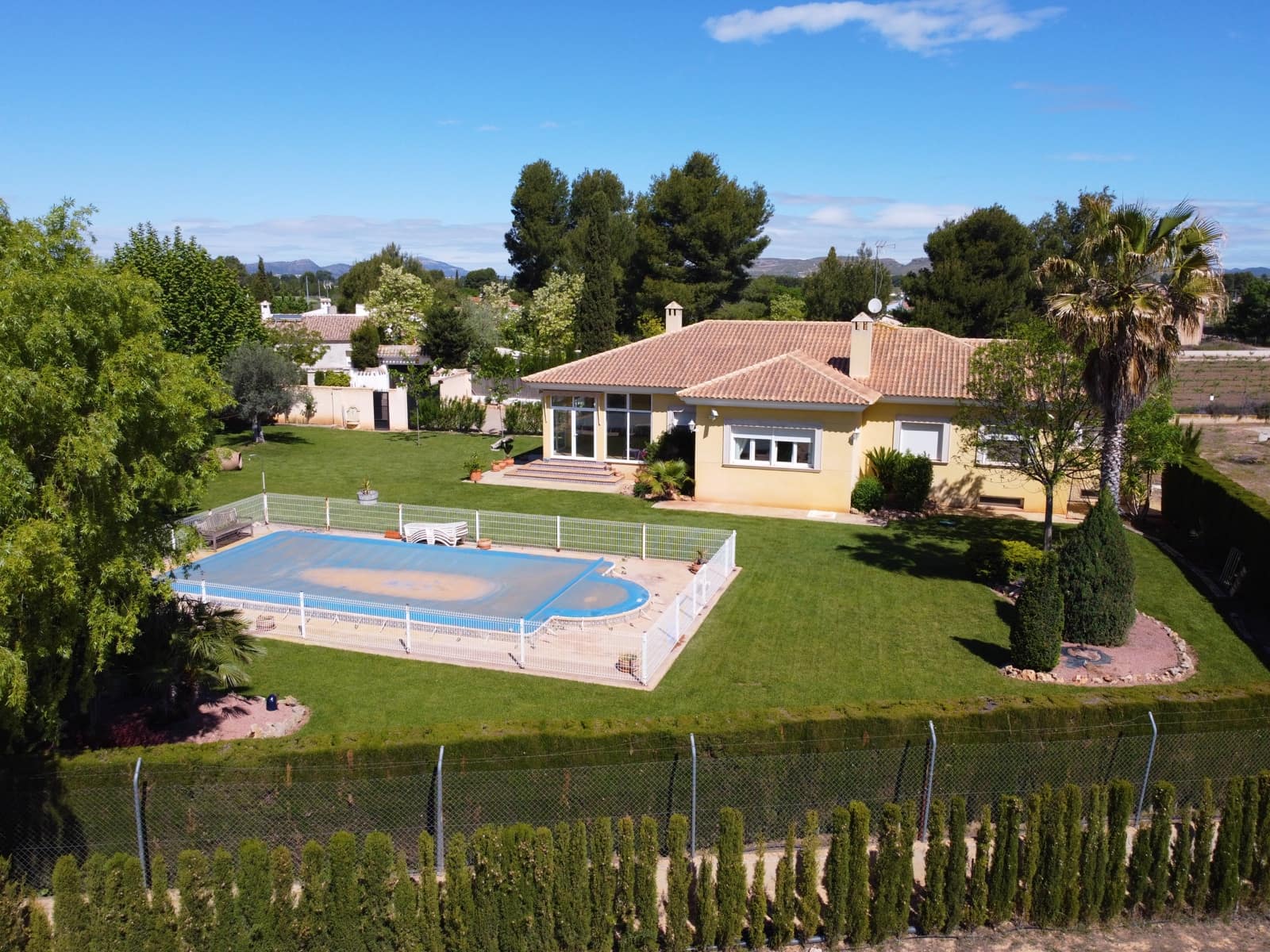 4 camera da letto Villa in vendita in Yecla con piscina - 475.000 € (Rif: 6077863)