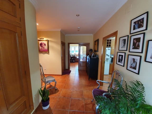4 soverom Villa til salgs i Yecla med svømmebasseng - € 475 000 (Ref: 6077863)