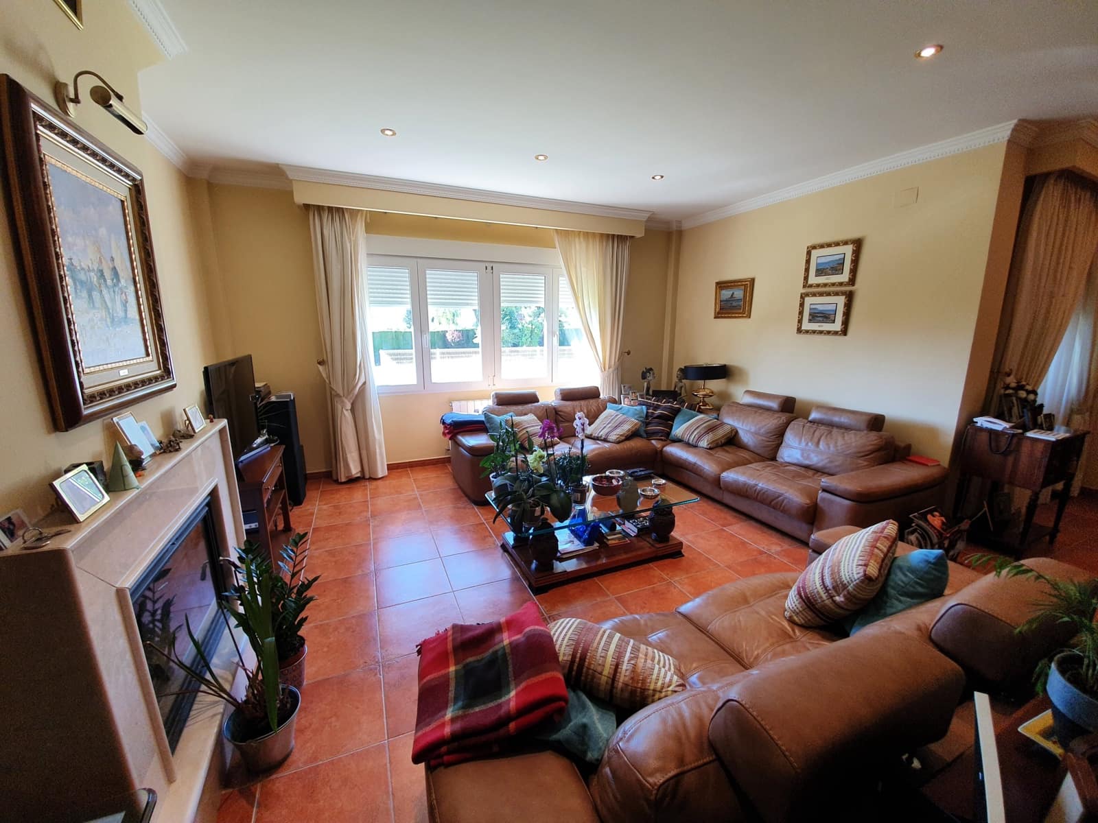 Chalet de 4 habitaciones en Yecla en venta con piscina - 475.000 € (Ref: 6077863)