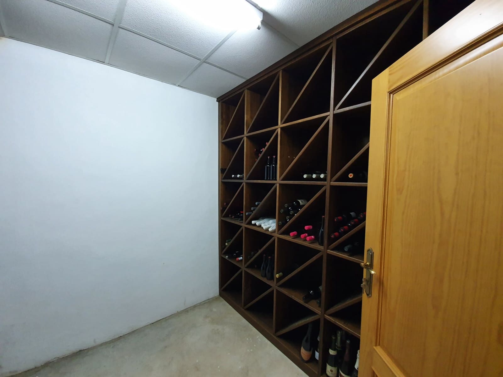 Chalet de 4 habitaciones en Yecla en venta con piscina - 475.000 € (Ref: 6077863)