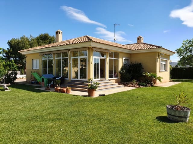 4 soverom Villa til salgs i Yecla med svømmebasseng - € 475 000 (Ref: 6077863)