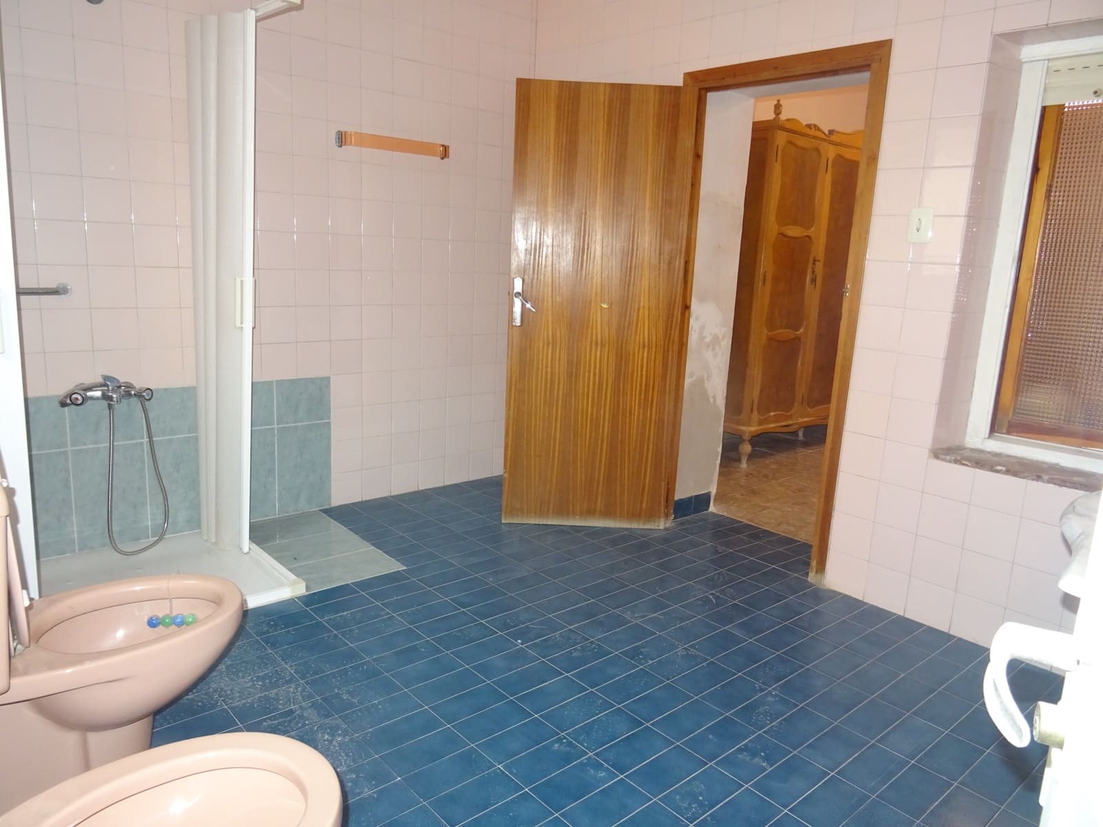 7 bedroom Townhouse for sale in Pinoso with pool - € 229,950 (Ref: 6100983)