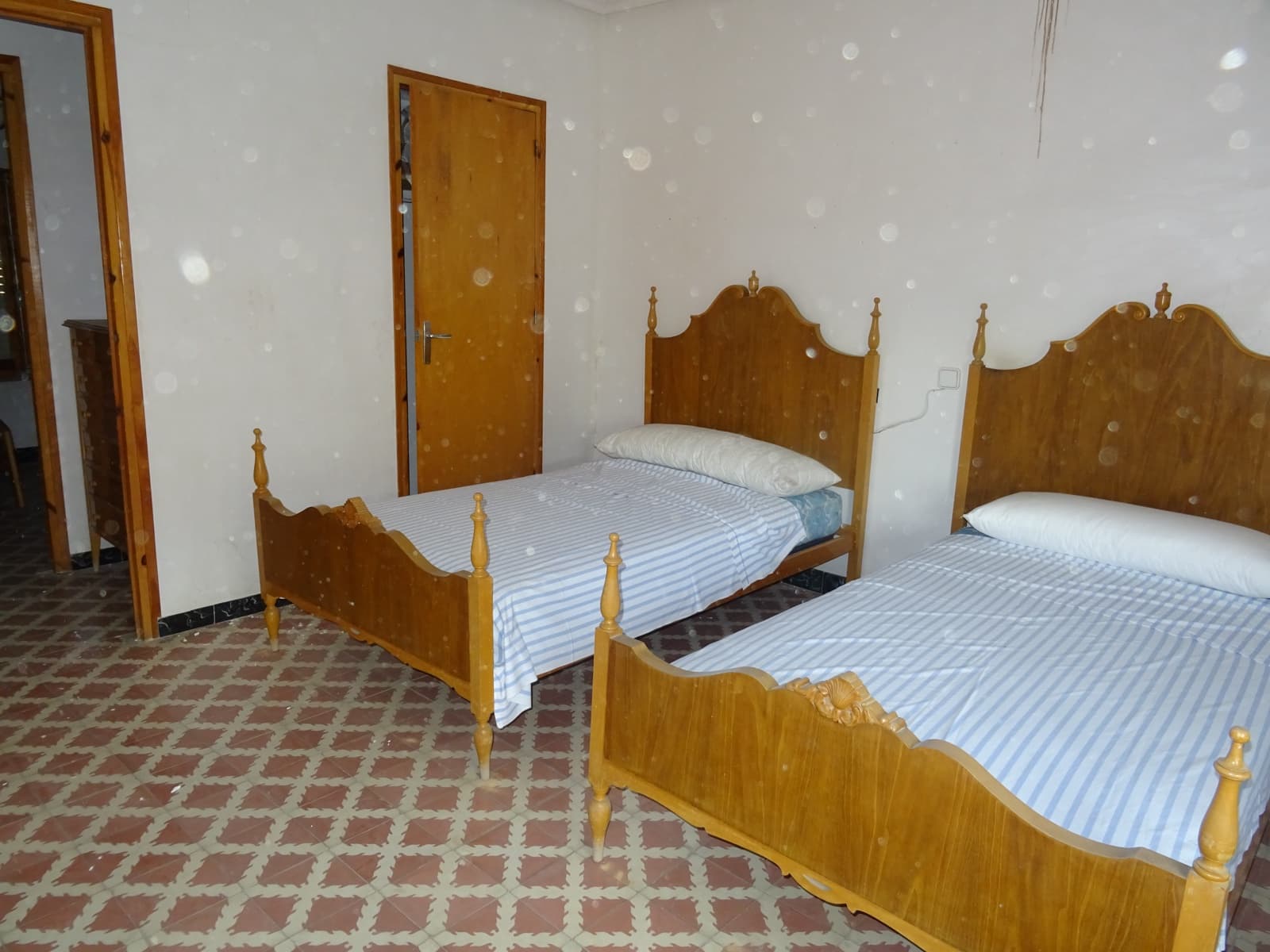 7 bedroom Townhouse for sale in Pinoso with pool - € 229,950 (Ref: 6100983)