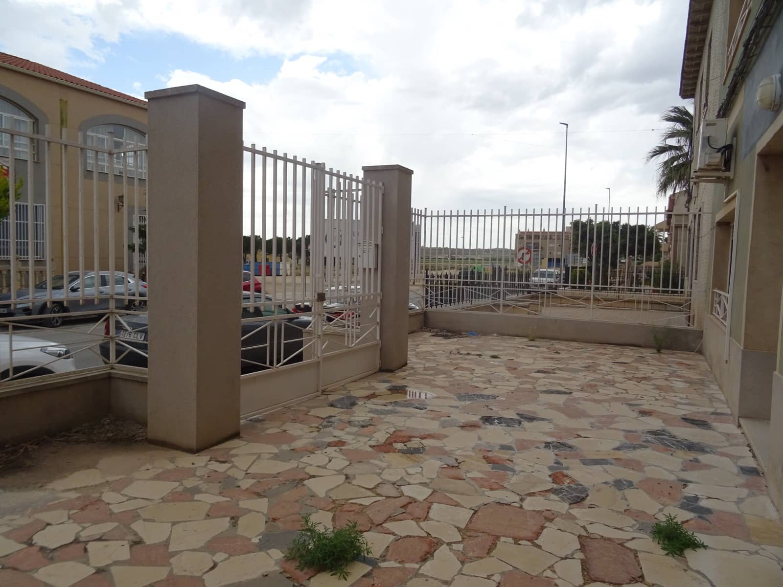 7 bedroom Townhouse for sale in Pinoso with pool - € 229,950 (Ref: 6100983)