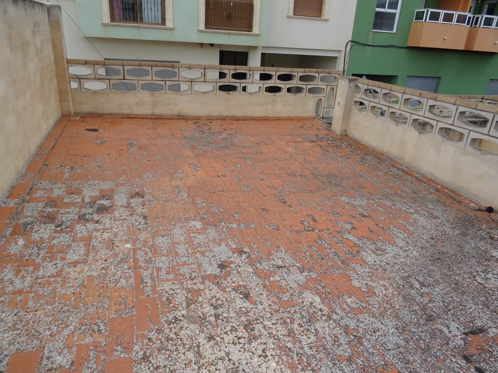 7 bedroom Townhouse for sale in Pinoso with pool - € 229,950 (Ref: 6100983)