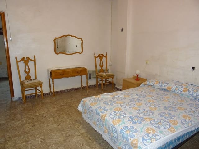 7 chambre Maison de Ville à vendre à Pinoso avec piscine - 190 000 € (Ref: 6100983)