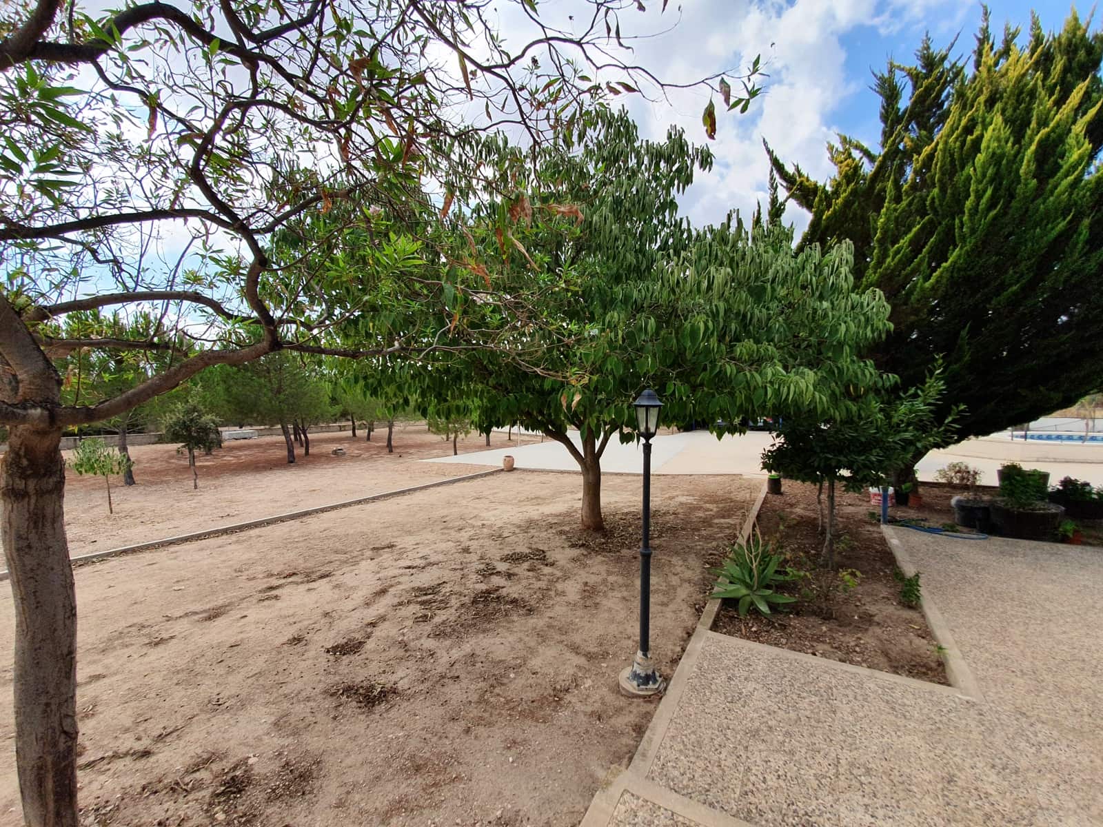 4 soveværelse Villa til salg i Yecla med swimmingpool - € 360.000 (Ref: 6303440)