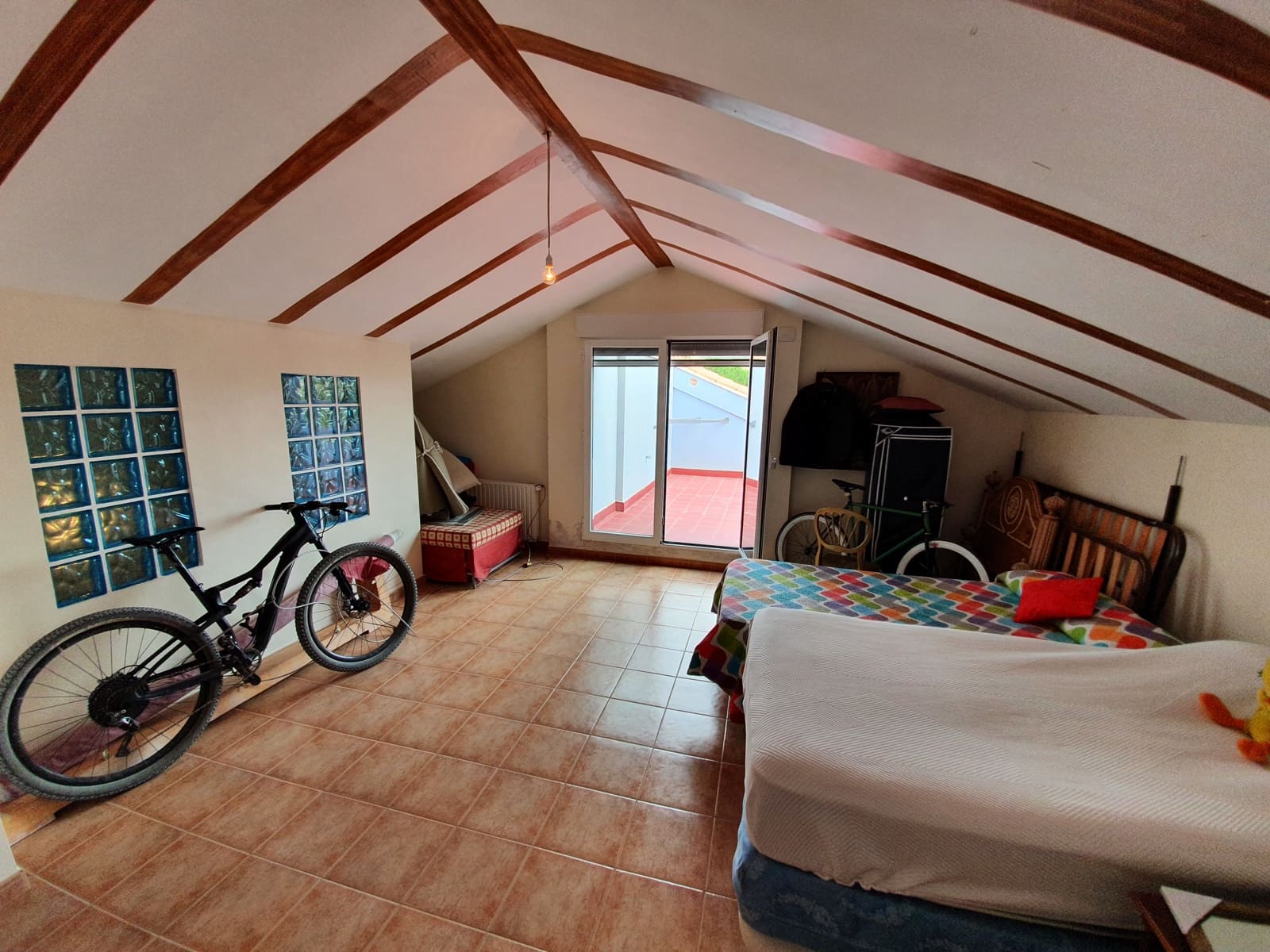 4 soveværelse Villa til salg i Yecla med swimmingpool - € 360.000 (Ref: 6303440)