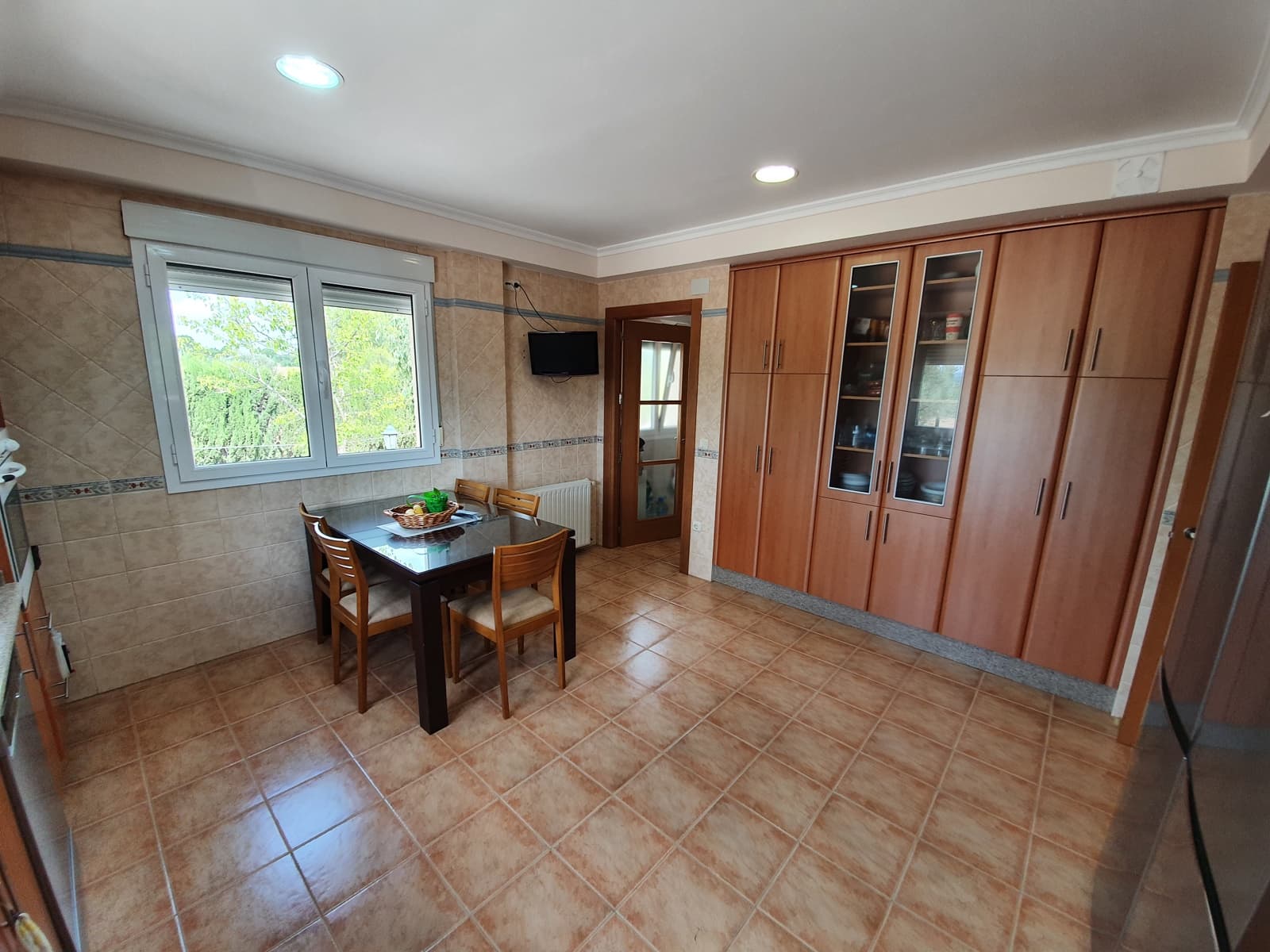 4 soveværelse Villa til salg i Yecla med swimmingpool - € 360.000 (Ref: 6303440)