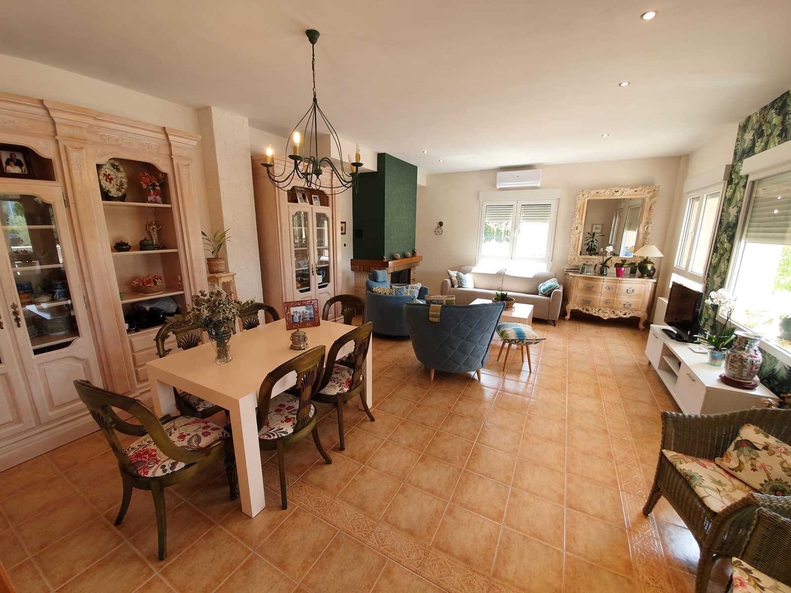 4 soveværelse Villa til salg i Yecla med swimmingpool - € 360.000 (Ref: 6303440)