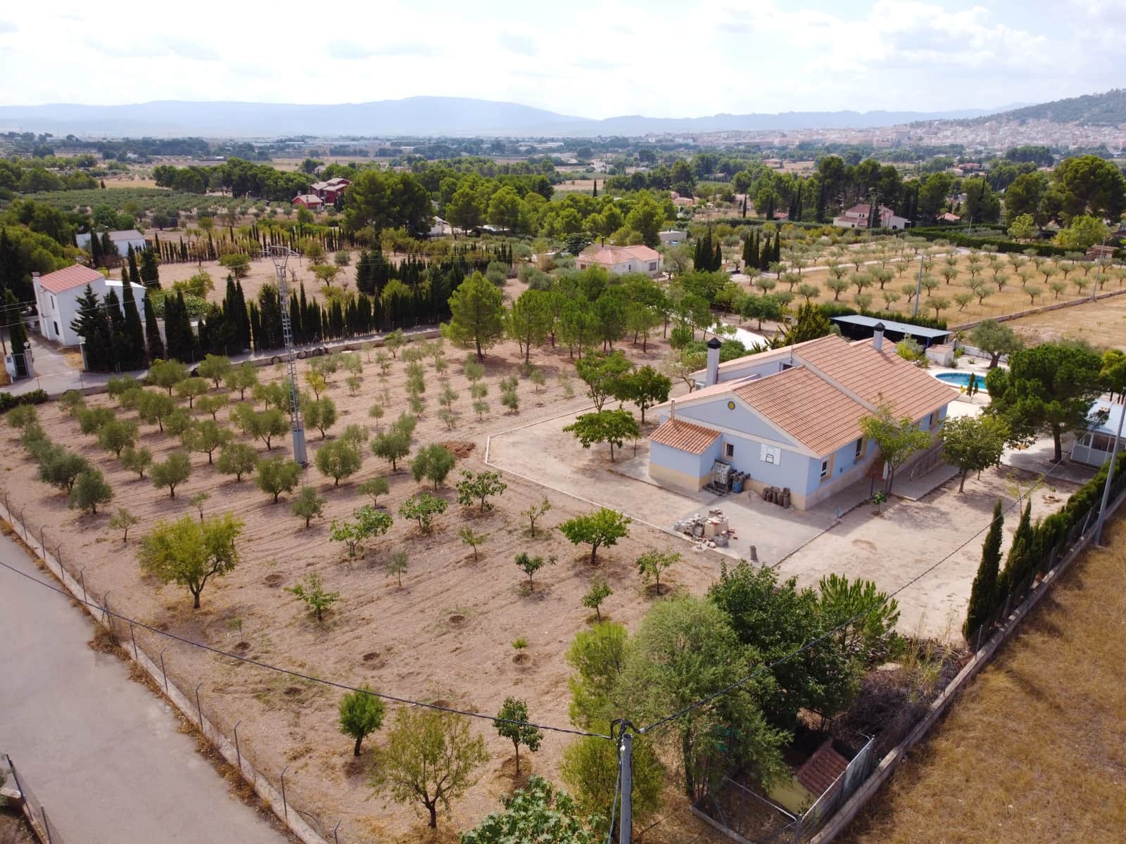 4 soveværelse Villa til salg i Yecla med swimmingpool - € 360.000 (Ref: 6303440)