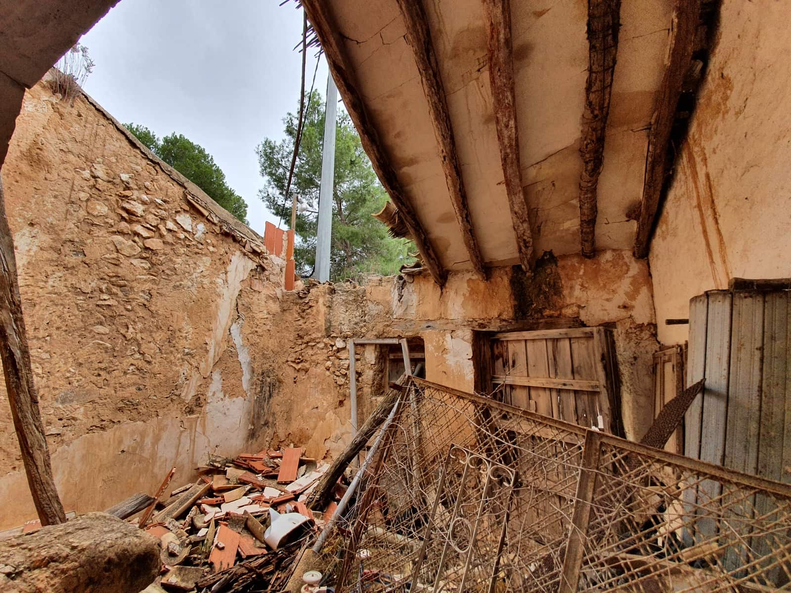 2 soveværelse Finca/Landehus til salg i Yecla med swimmingpool - € 55.000 (Ref: 6453598)