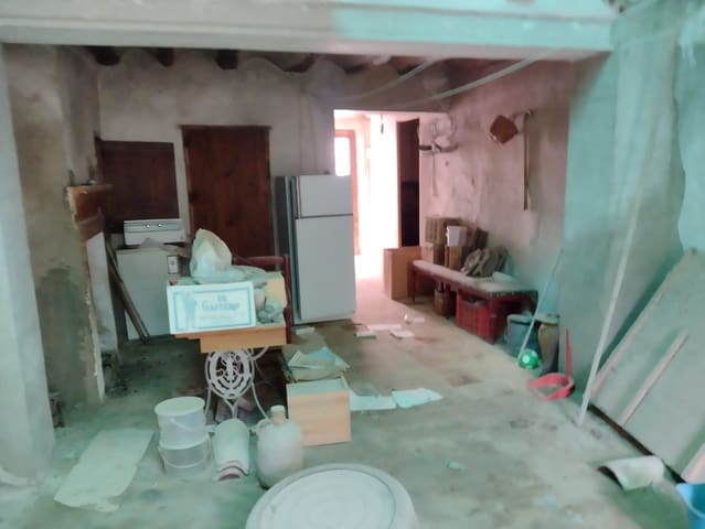 Maalaistalo myytävänä paikassa Rodriguillo, Pinoso mukana uima-altaan - 25 000 € (Ref: 6778451)