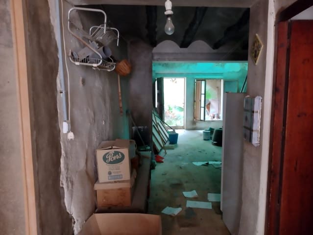 Maalaistalo myytävänä paikassa Rodriguillo, Pinoso mukana uima-altaan - 25 000 € (Ref: 6778451)