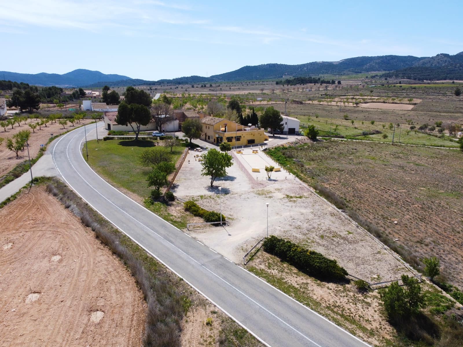 5 sypialnia Restauracja lub bar na sprzedaż w Pinoso z basenem - 396 000 € (Ref: 6795005)