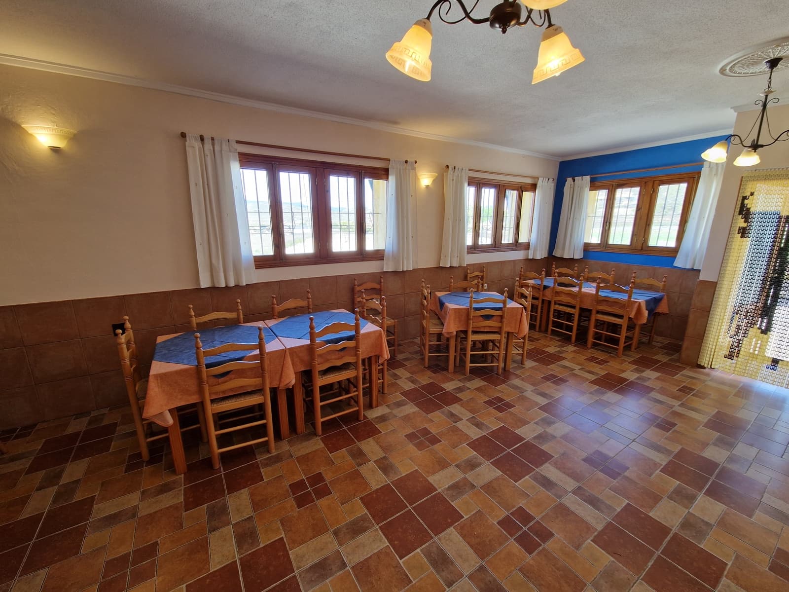 5 sypialnia Restauracja lub bar na sprzedaż w Pinoso z basenem - 396 000 € (Ref: 6795005)