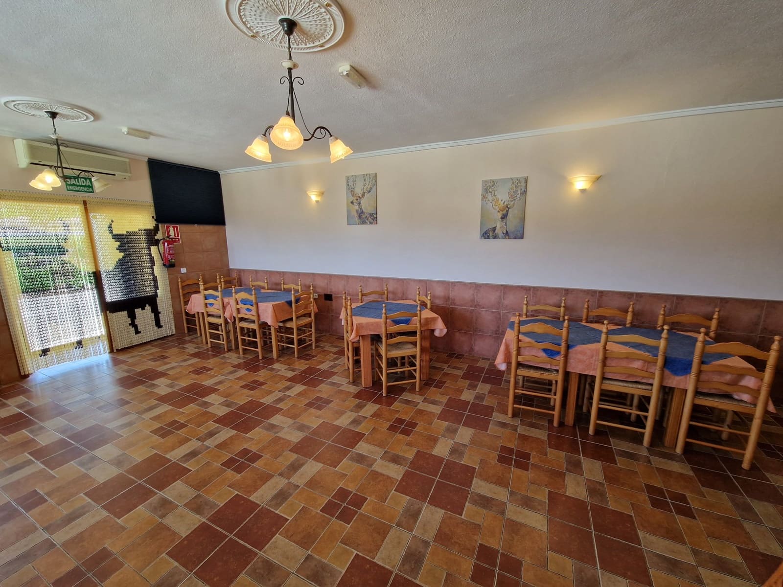 Bar/Restaurante de 5 habitaciones en Pinoso en venta con piscina - 396.000 € (Ref: 6795005)
