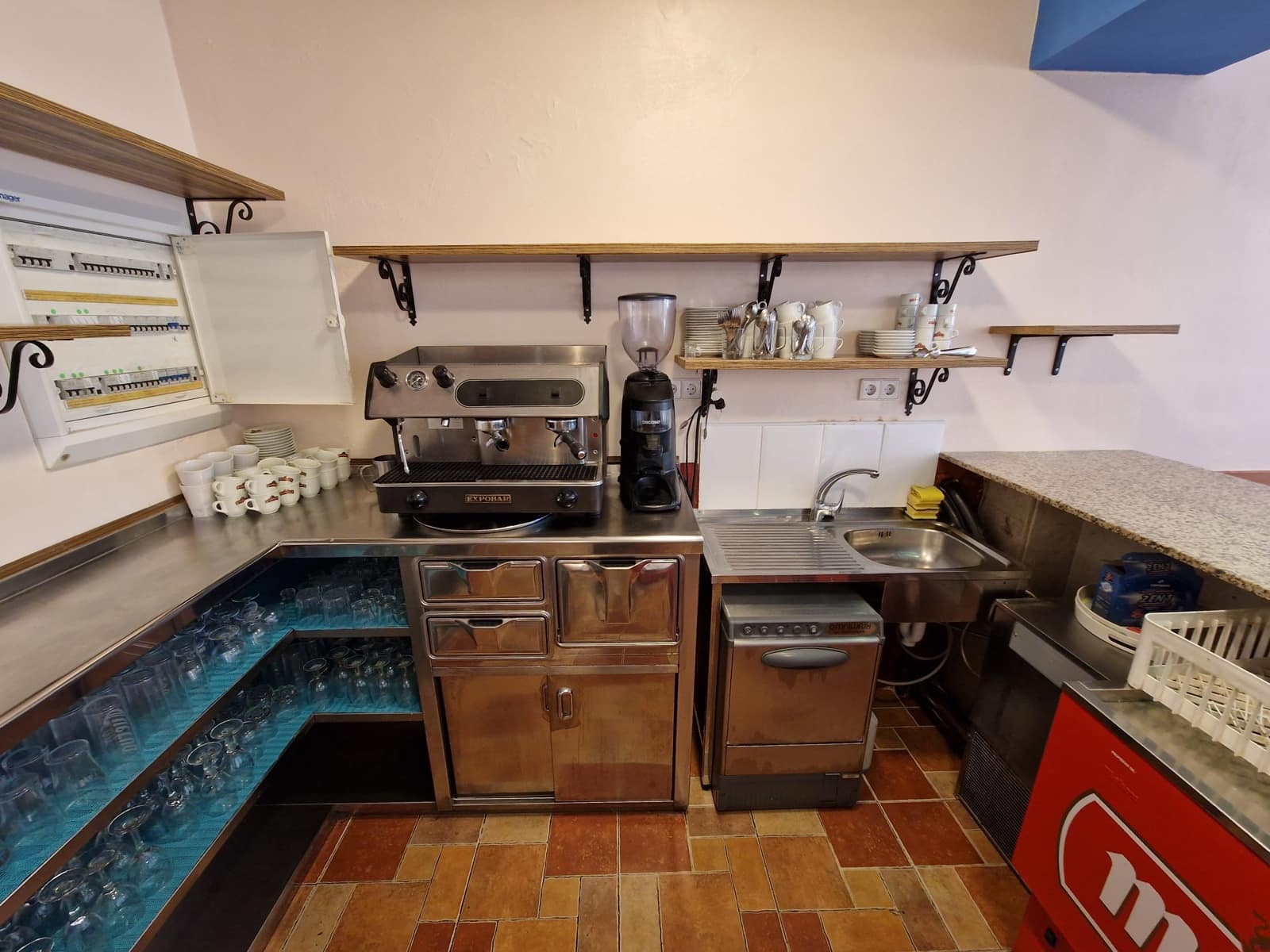 Bar/Restaurante de 5 habitaciones en Pinoso en venta con piscina - 396.000 € (Ref: 6795005)