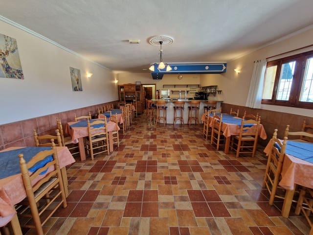 5 sovrum Restaurang/Bar till salu i Pinoso med pool - 396 000 € (Ref: 6795005)
