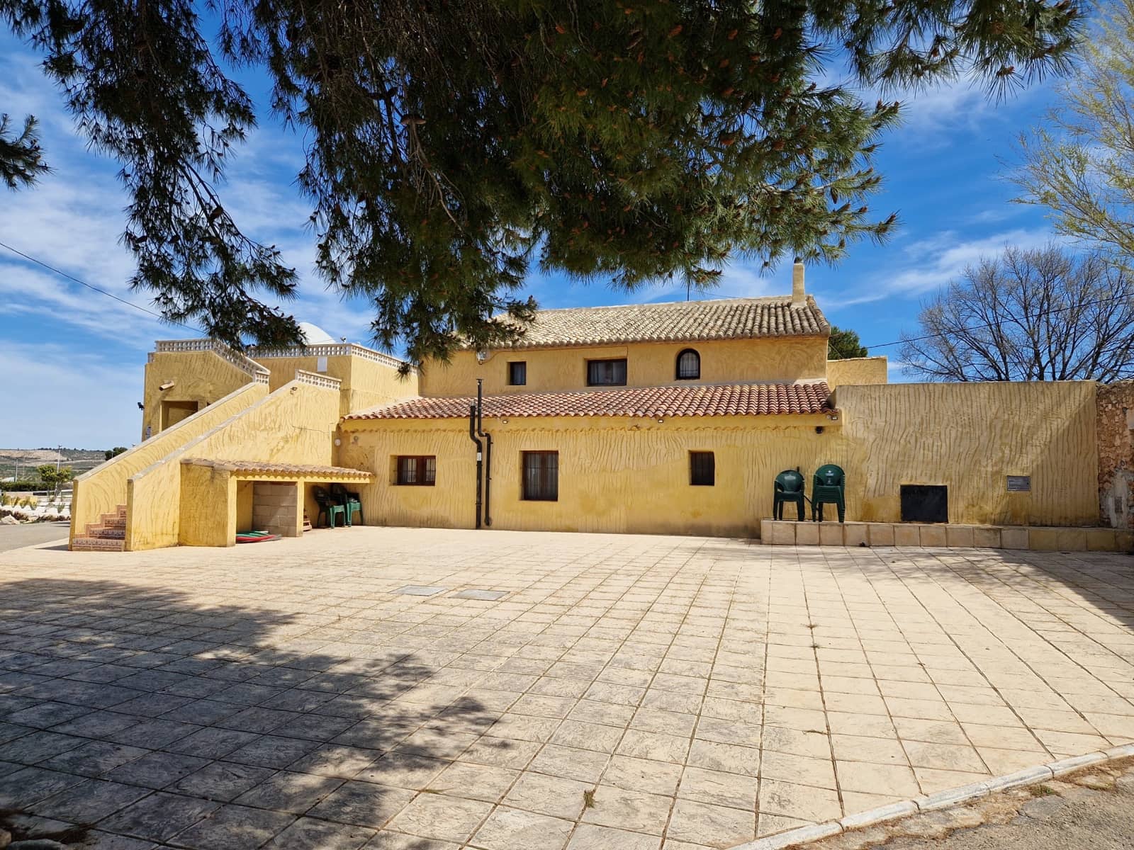 Bar/Restaurante de 5 habitaciones en Pinoso en venta con piscina - 396.000 € (Ref: 6795005)